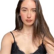 Estudiante de 2º de diseño de interiores, ofrezco clases particulares a niños de 3 a 10 años de inglés y dibujo, manualidades...